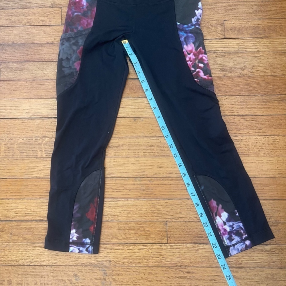 Lululemon Run: Reflect Crop -Black Spring Has Sprung Multi - Picture 6 of 8